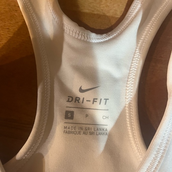 Nike sports bra size small - Picture 3 of 3